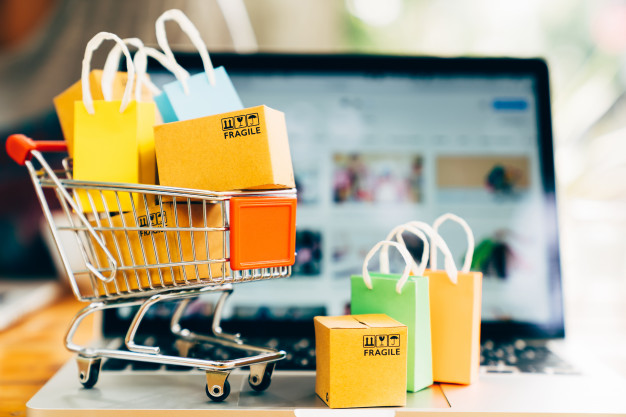 USING TECHNOLOGY TO CREATE PERSONALIZED CUSTOMER VALUE 
